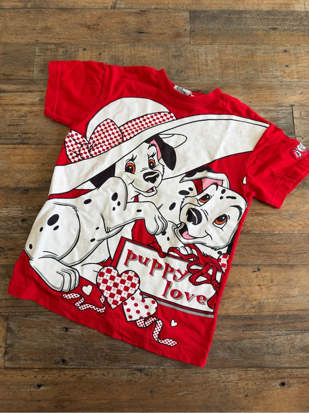 Vintage Disney store 90s "Puppy Love" Dalmatians Tee